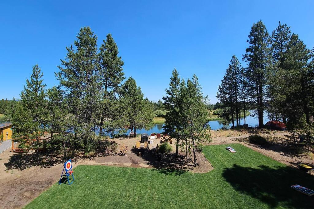 Beautiful Riverfront Near Mt Bachelor With Hot Tub Bend Exterior foto