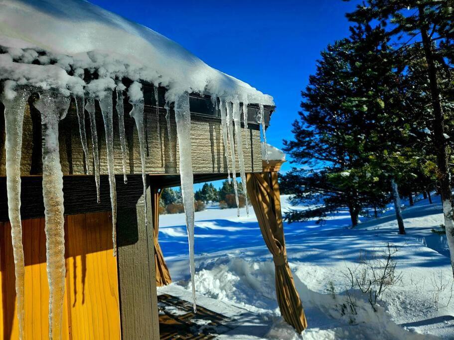 Beautiful Riverfront Near Mt Bachelor With Hot Tub Bend Exterior foto